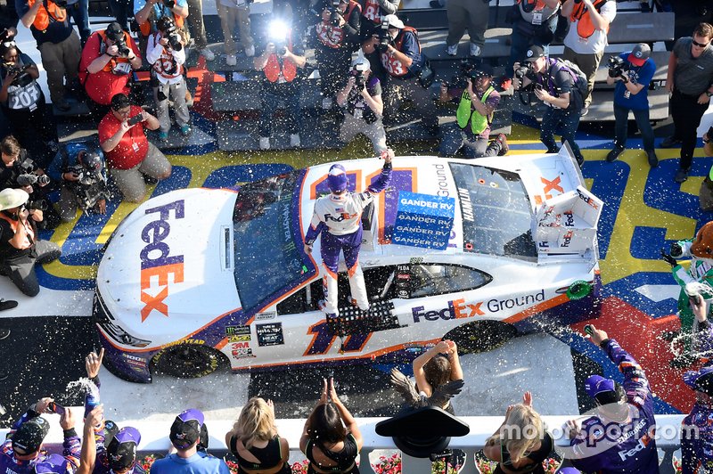 Race Winner Denny Hamlin, Joe Gibbs Racing