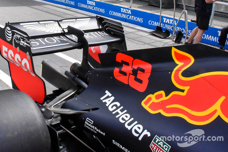 Red Bull Racing RB14 rear wing detail