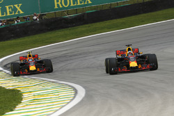 Max Verstappen, Red Bull Racing RB13 ve Daniel Ricciardo, Red Bull Racing RB13