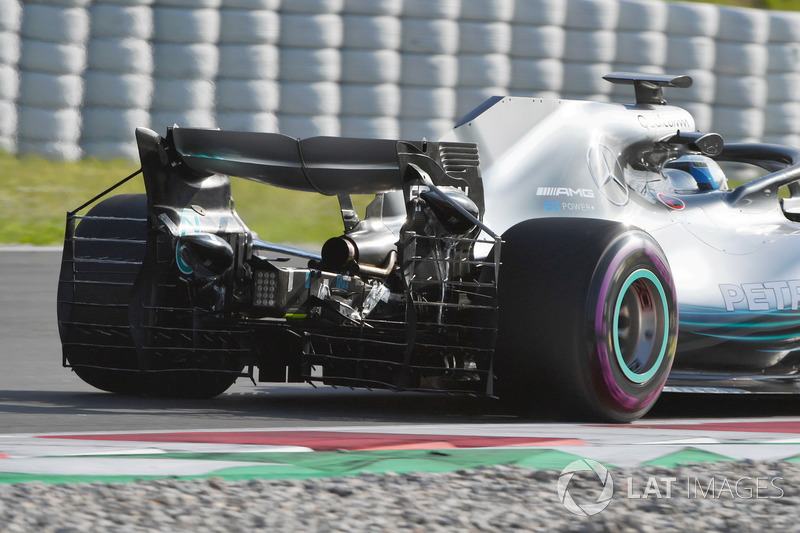 Valtteri Bottas, Mercedes-AMG F1 W09 con sensor aerodinámico en el alerón trasero