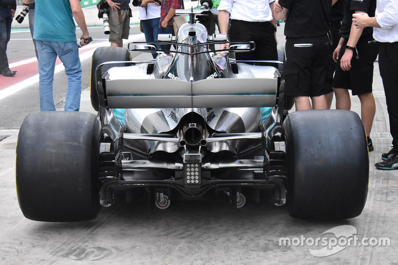 Задняя часть Mercedes F1 W08