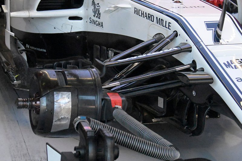 Alfa Romeo C38, sospensione con il braccio disassato