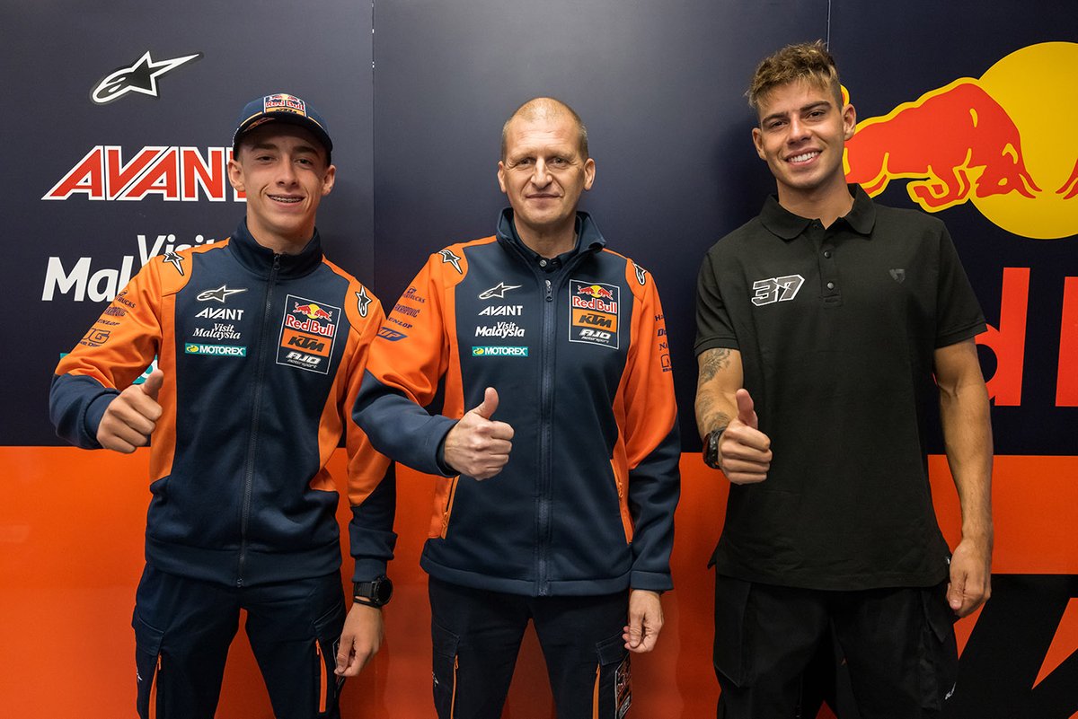 Pedro Acosta, Augusto Fernandez, Aki Ajo, Team Manager, Red Bull KTM Ajo