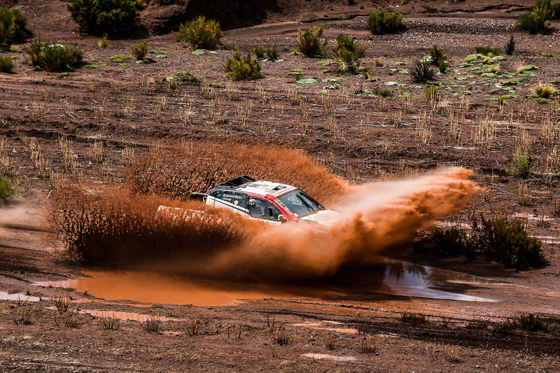 #304 Toyota Gazoo Racing Toyota: Жінель де Вільєр, ДІрк фон Цітцевітц
