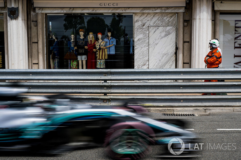 Lewis Hamilton, Mercedes AMG F1 W09