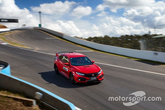 Jenson Button at Mount Panorama, Bathurst