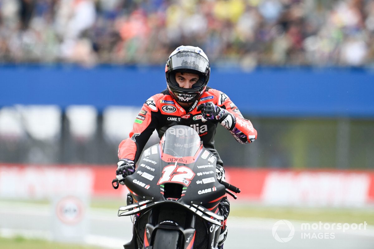 Maverick Vinales, Aprilia Racing Team