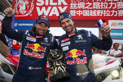 I vincitori Cyril Despres, David Castera, Peugeot Sport