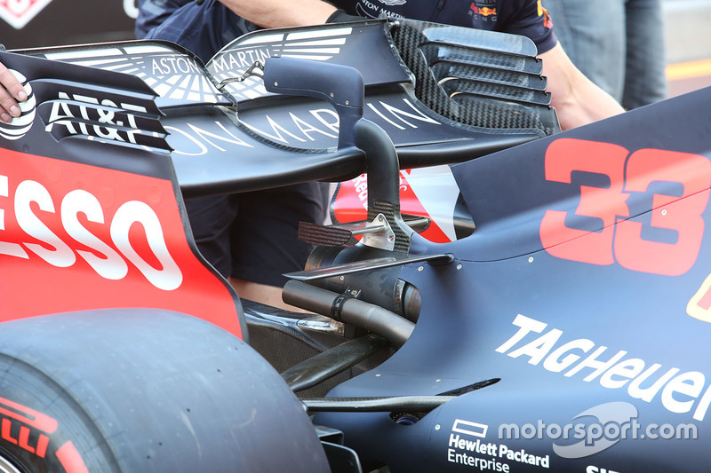 Red Bull Racing RB14 achtervleugel