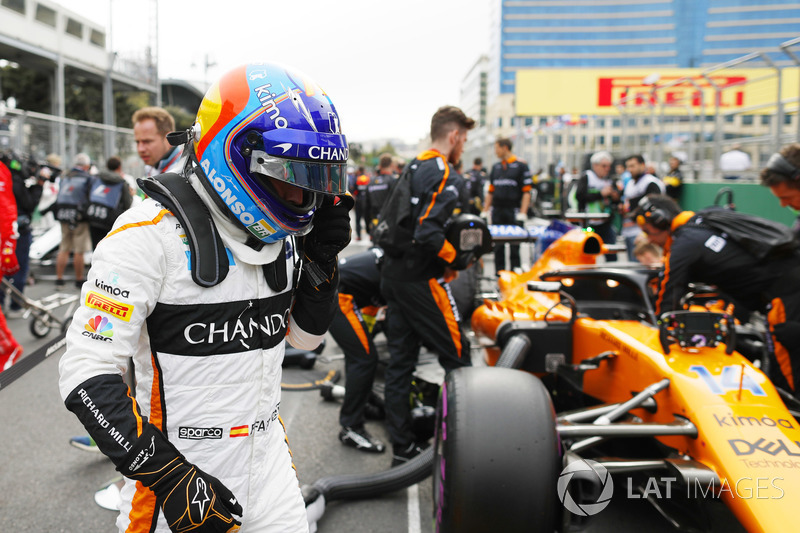 Fernando Alonso, McLaren, bersiap
