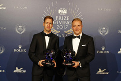 Sebastian Vettel ve Valterri Bottas