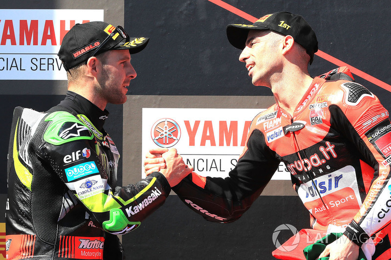 Podium: pemenang balapan Marco Melandri, Aruba.it Racing-Ducati SBK Team dan Jonathan Rea, Kawasaki Racing