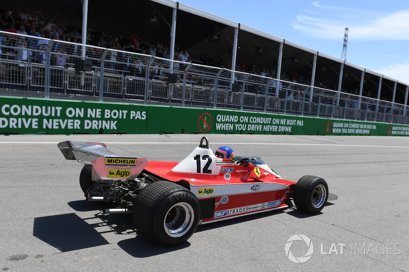 Jacques Villeneuve, guida la Ferrari 312T3 1978 del padre, vincitrice in Canada