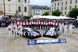 #1 Porsche Team, Porsche 919 Hybrid: Timo Bernhard, Mark Webber, Brendon Hartley; #2 Porsche Team, P
