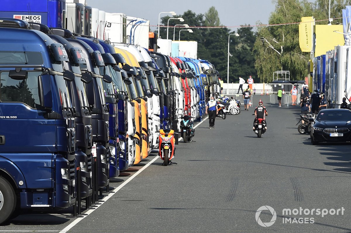 Suasana paddock MotoGP di Sirkuit Brno, Republik Ceko pada 2020