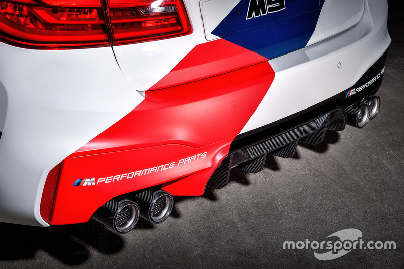 Автомобіль безпеки BMW M5 MotoGP