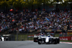 Felipe Massa, Williams FW38, voor Romain Grosjean, Haas VF-16