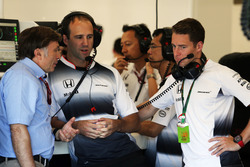 Jost Capito, McLaren Chief Executive Officer with Stoffel Vandoorne, McLaren Test and Reserve Driver