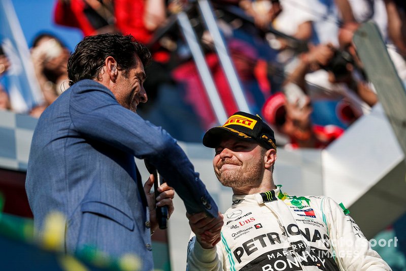 Марк Веббер та Валттері Боттас, Mercedes AMG F1, га подіумі