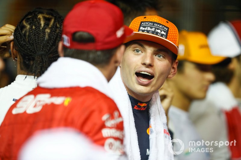 Макс Ферстаппен, Red Bull Racing, и Шарль Леклер, Ferrari