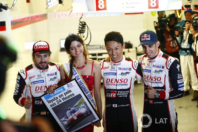 Pole position para el #8 Toyota Gazoo Racing Toyota TS050: Sébastien Buemi, Kazuki Nakajima, Fernando Alonso