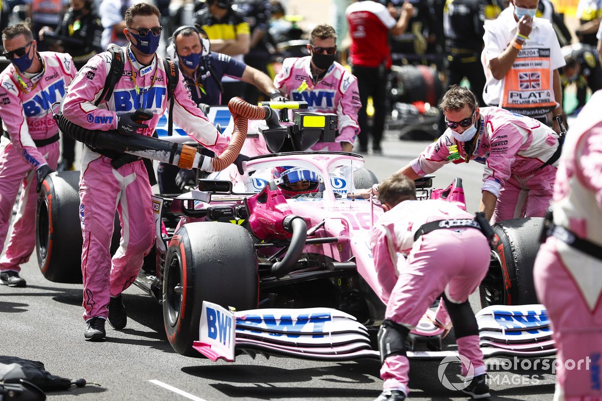 Racing Point mechanics on the grid with Lance Stroll, Racing Point RP20