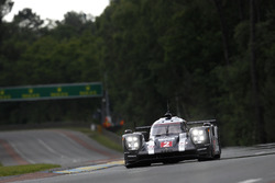 #2 Porsche Team Porsche 919 Hybrid: Romain Dumas, Neel Jani, Marc Lieb
