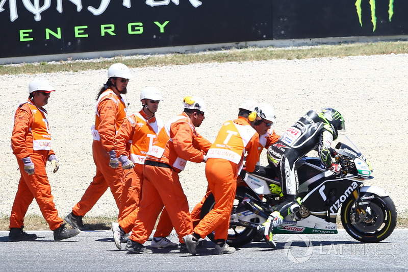 Cal Crutchlow, 22 kali kecelakaan
