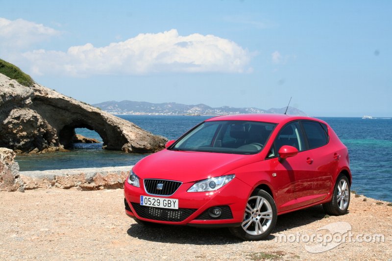 SEAT Ibiza четвертої генерації, яку виробляли з 2008 по 2017 рік.