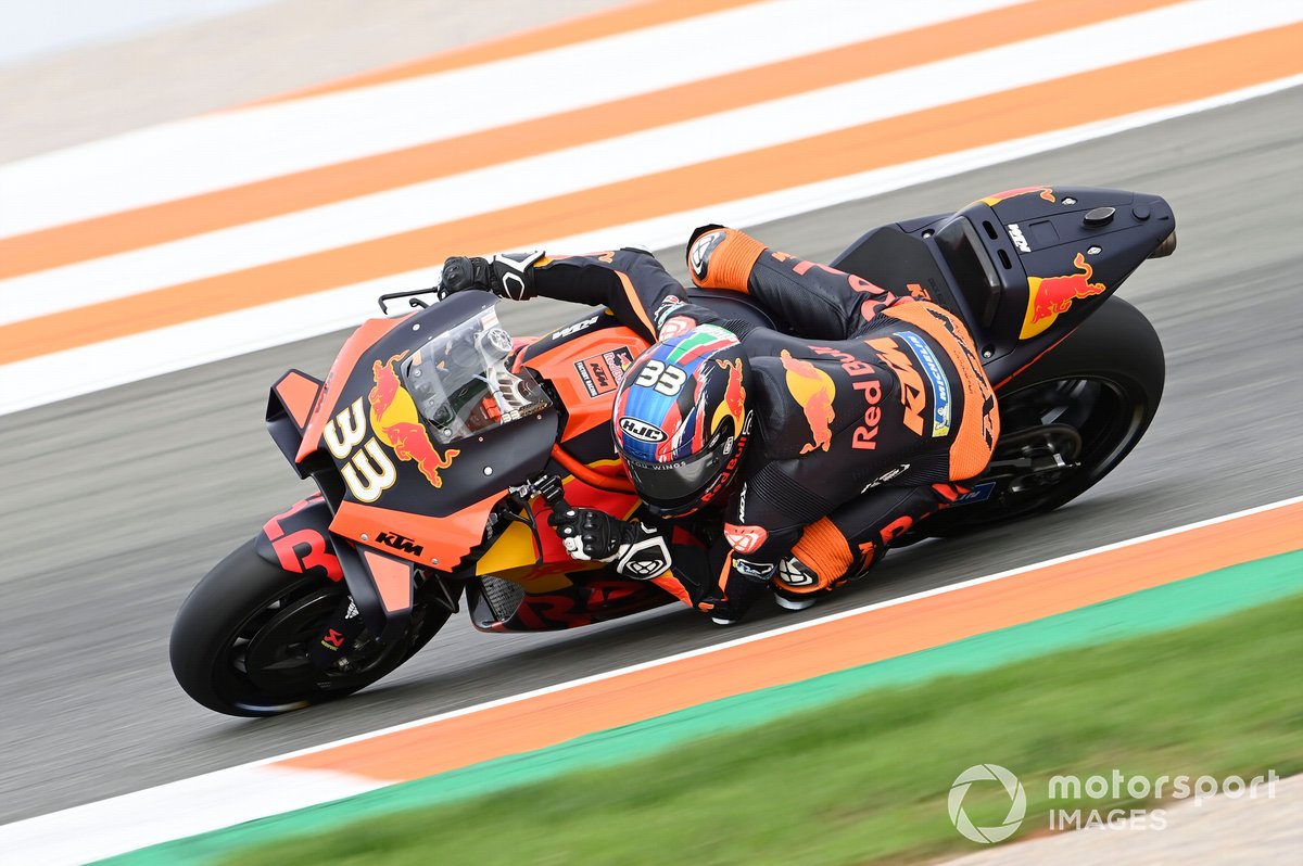 P9 Brad Binder, Red Bull KTM Factory Racing