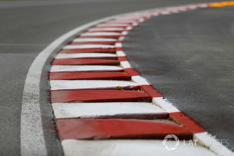 Detail kerb