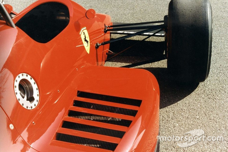 Detail, Ferrari 637