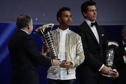 Lewis Hamilton ve Toto Wolff
