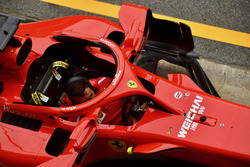 Ferrari SF-Ferrari SF71H with mirrors on halo
