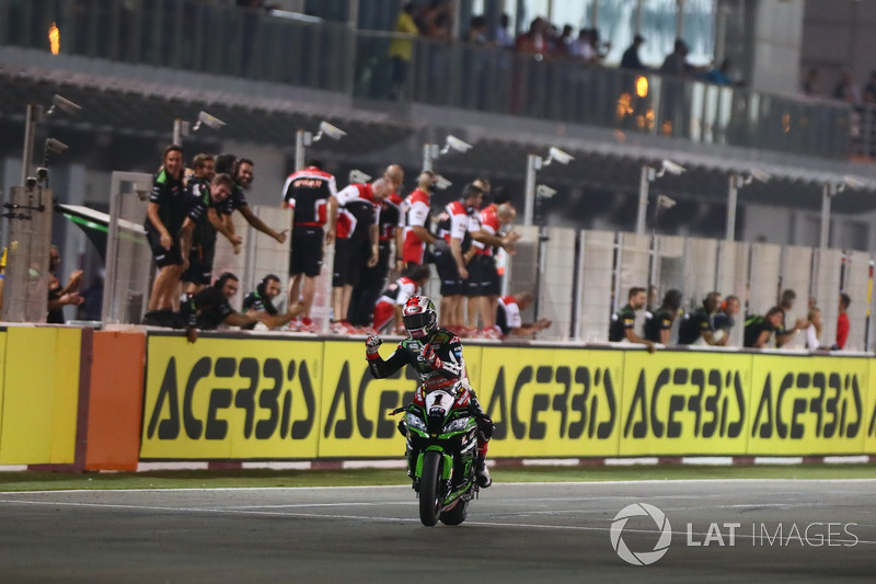 Bandera a cuadros para Jonathan Rea, Kawasaki Racing