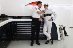 Eric Boullier, McLaren Racing Director and Stoffel Vandoorne, McLaren