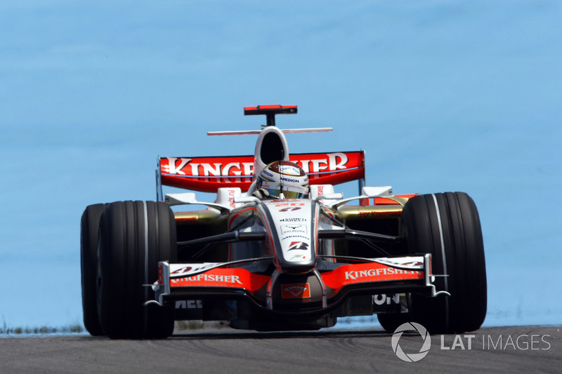 2. <img src="https://cdn-3.motorsport.com/static/img/cfp/0/0/0/0/83/s3/germany-4.jpg" alt="" width="20" height="12" /> Adrian Sutil, 128 Grandes Premios (2006-2011, 2013-2014), el mejor resultado es el 4° lugar en (Italia 2009).