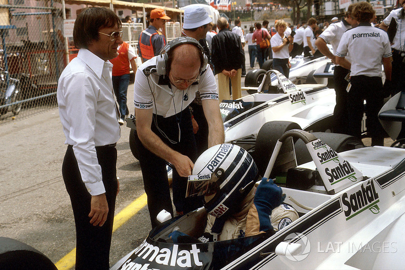 Bernie Ecclestone 1982-ben a Brabham csapatfőnökeként, és Ricardo Patrese