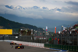 Daniel Ricciardo, Red Bull Racing RB12 and Daniil Kvyat, Red Bull Racing RB12
