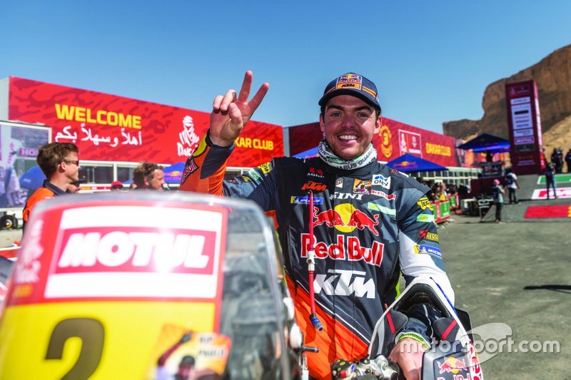 Pereli Red Bull KTM Factory Racing, Matthias Walkner, saat finis etape 12 Reli Dakar 2020.