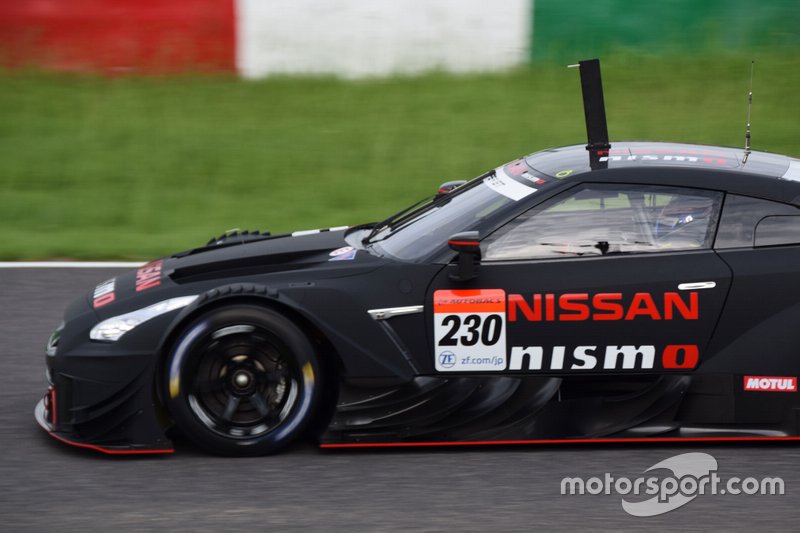 Nissan GT-R nismo GT500