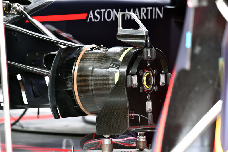 Red Bull Racing RB14 fren tamburu