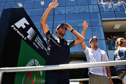 Daniel Ricciardo, Red Bull Racing ve Sergio Perez, Sahara Force India pilotlar geçit töreninde