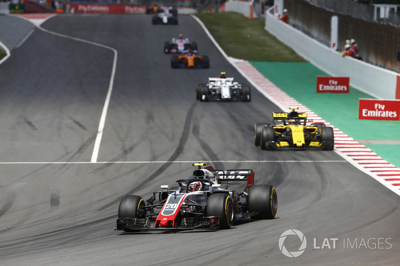 Кевін Магнуссен, Haas F1 Team VF-18, Карлос Сайнс-мол., Renault Sport F1 Team R.S. 18
