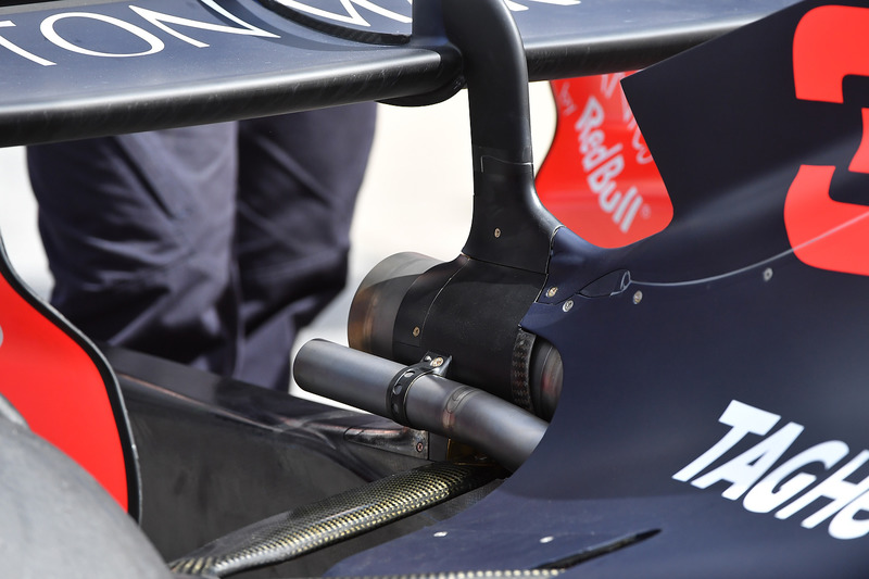 Red Bull Racing RB14 exhaust detail