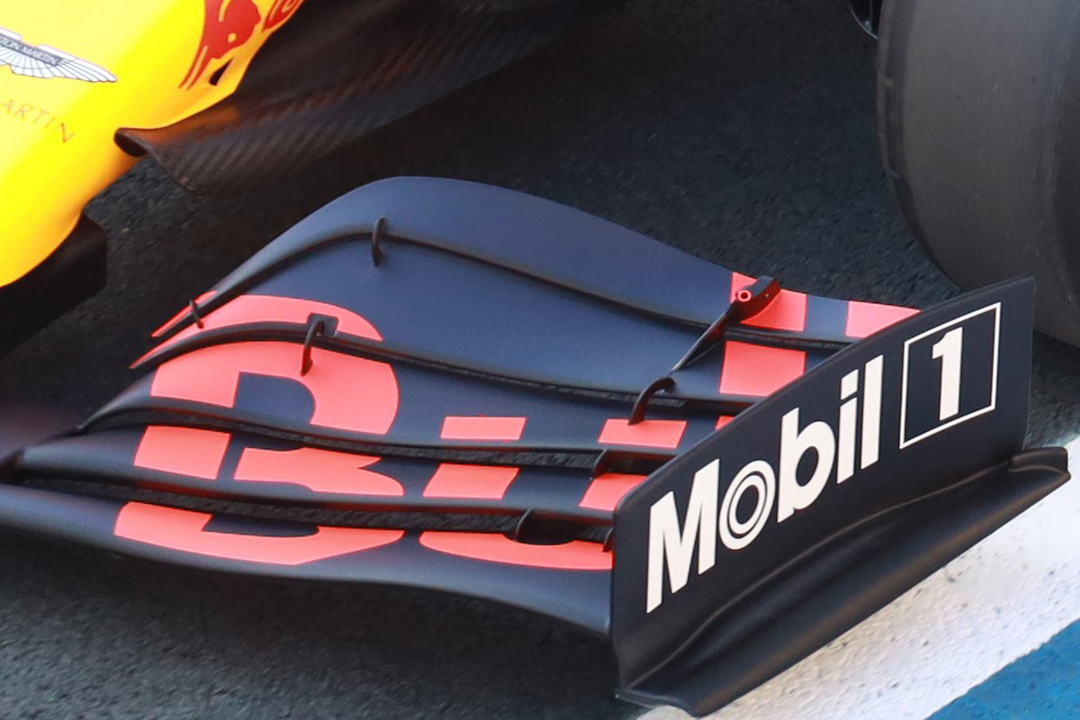 Ecco l'ala anteriore tradizionale di Alex Albon sulla Red Bull RB16 nel GP di Turchia