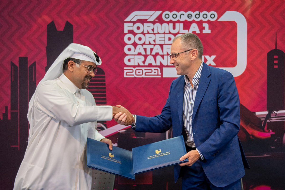 Abdulrahman Al Mannai, President Qatar Motor and Motorcycle Federation, Stefano Domenicali, President and CEO F1