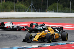 Kevin Magnussen, Renault Sport F1 Team RS16