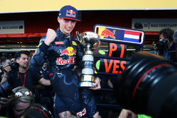 Макс Ферстаппен, Red Bull Racing святкує з командою
