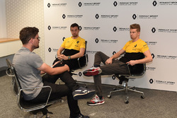 Andrew van Leeuwen van Motorsport.com Australië interviewt Nico Hülkenberg en Jolyon Palmer van het